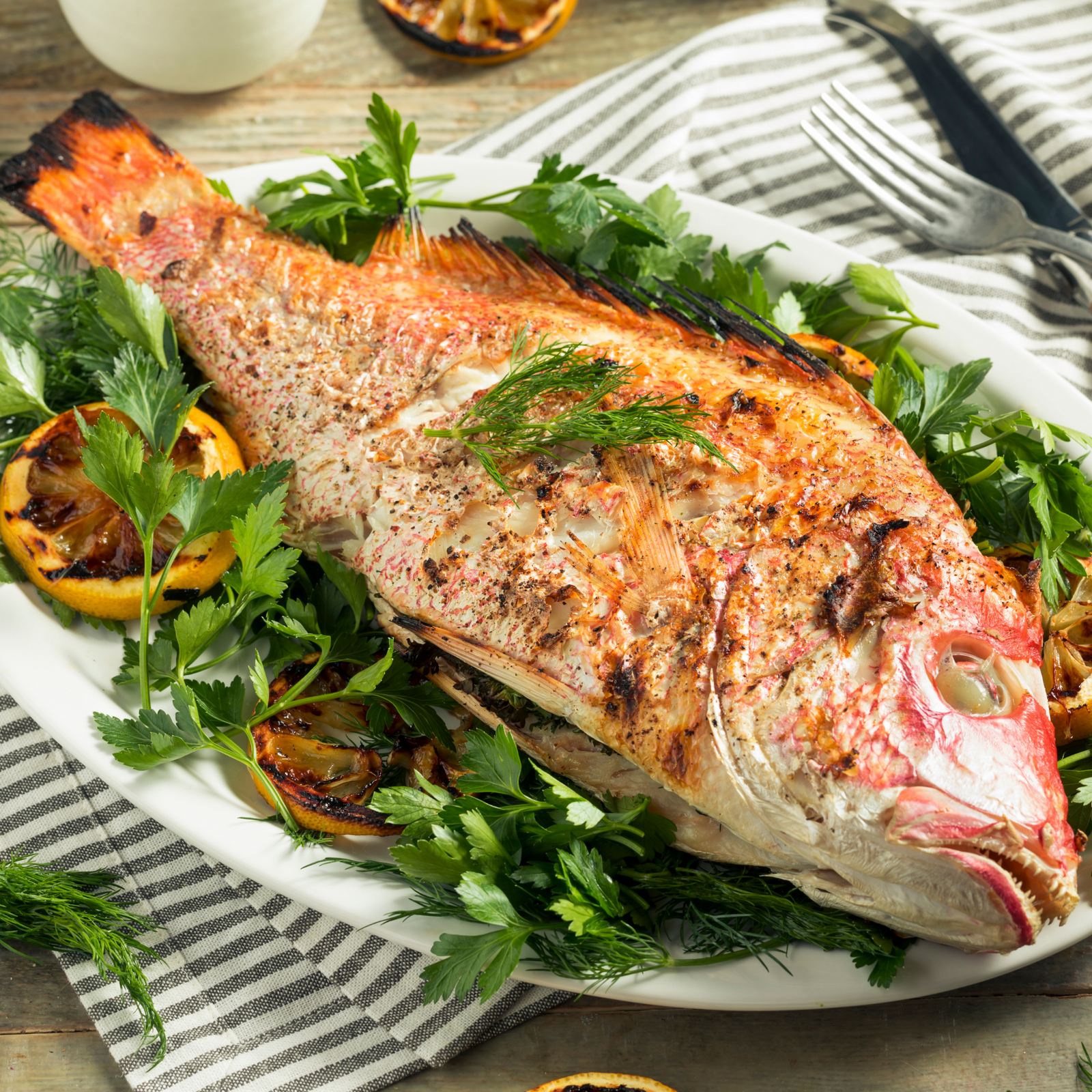 Whole Red Snapper Scaled & Gutted (S&G)